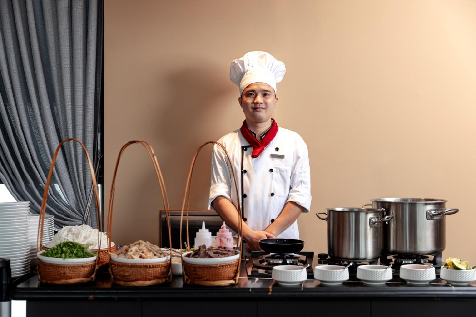 La Siesta Classic Hang Thung Hanoi Exterior photo A live kitchen at a hotel