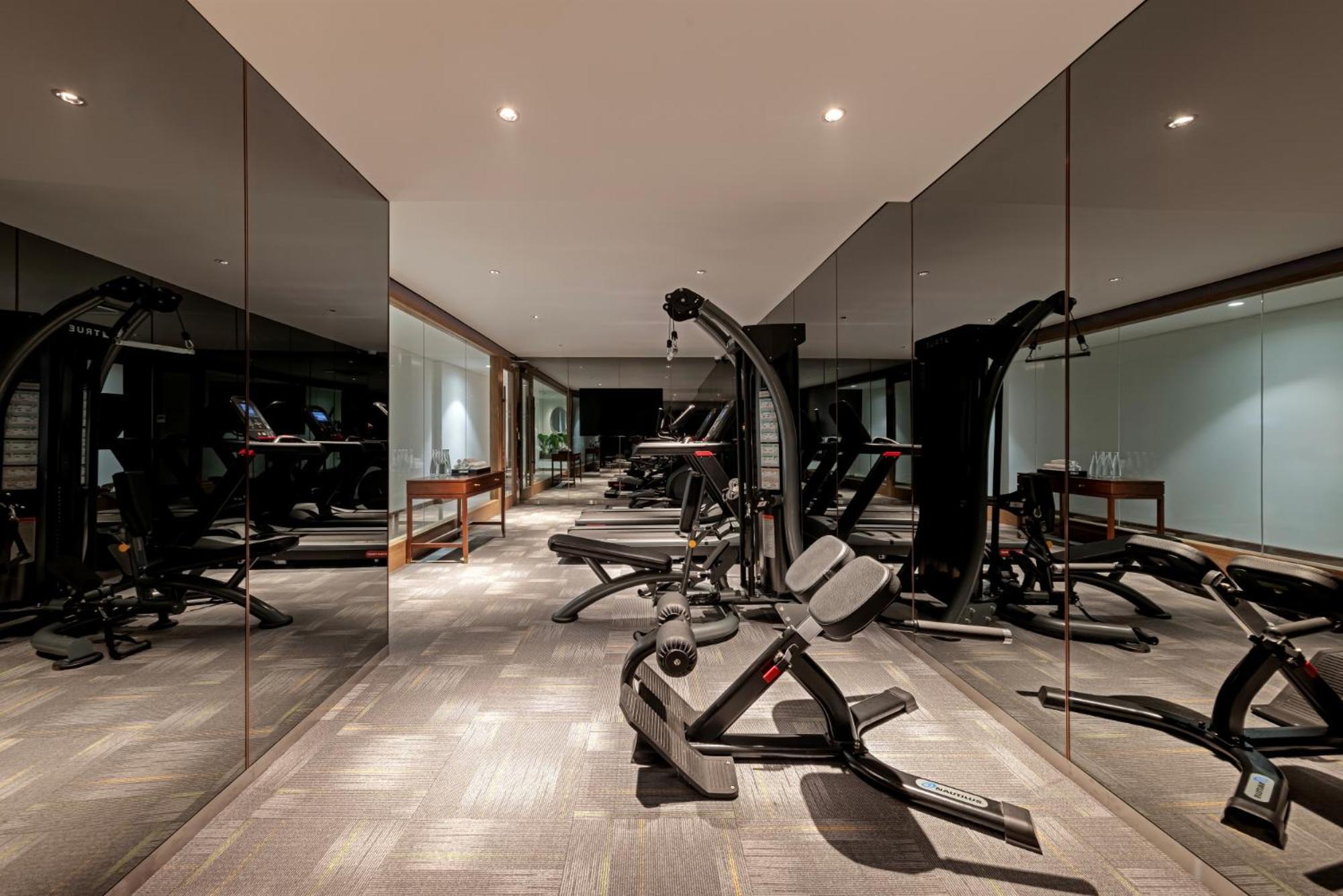 La Siesta Classic Hang Thung Hanoi Exterior photo The gym at The Dorchester
