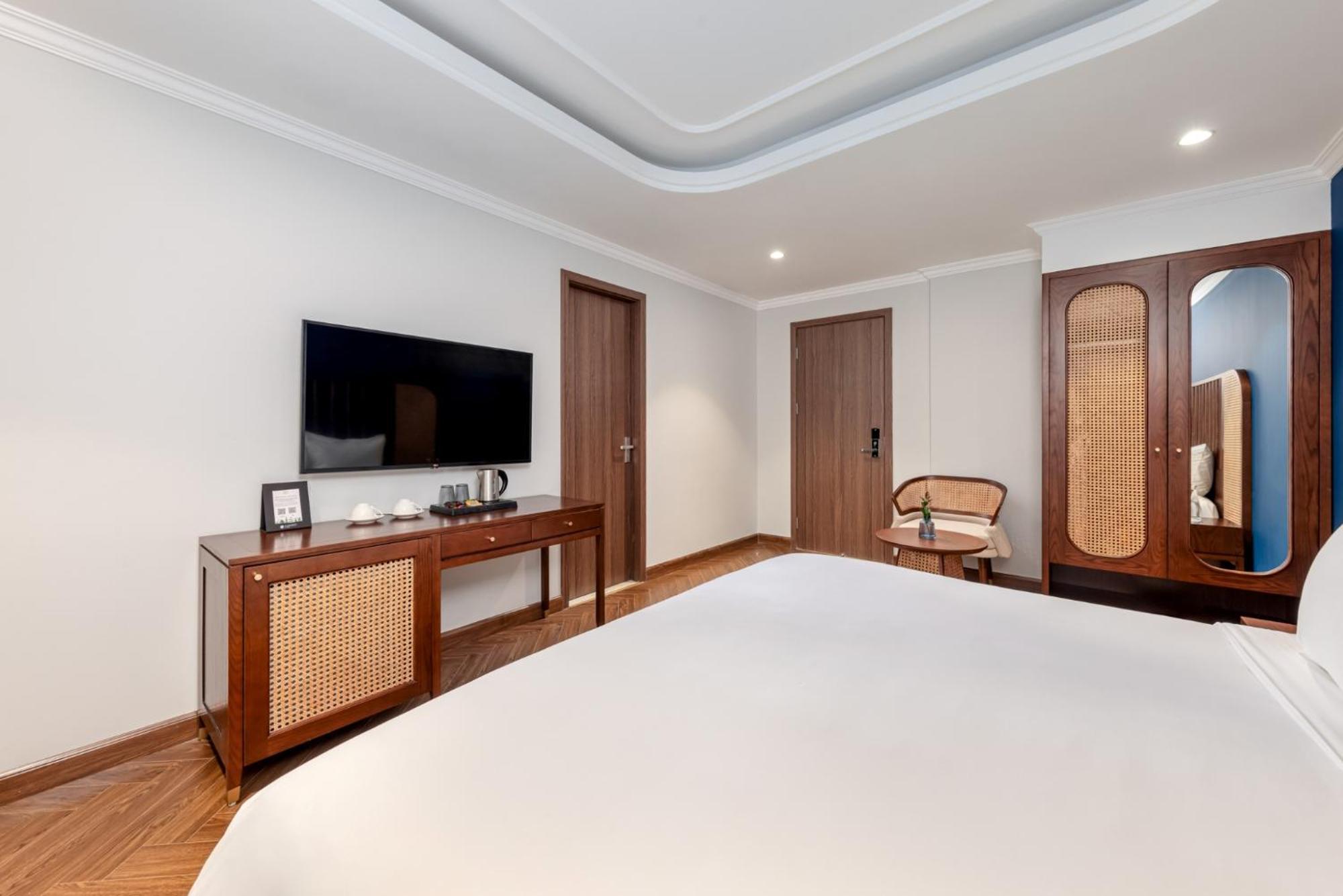 La Siesta Classic Hang Thung Hanoi Exterior photo Deluxe Room